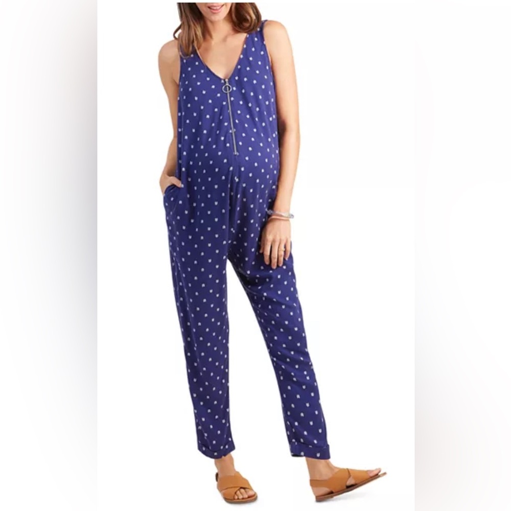 Ingrid & Isabel
Maternity Printed Zip Front Jumpsuit